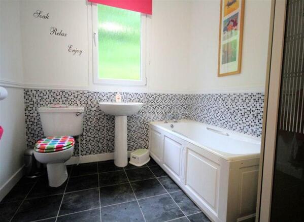 Photo 10