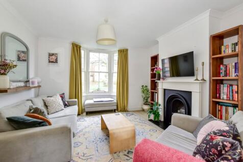High Street, Abbots Langley, WD5