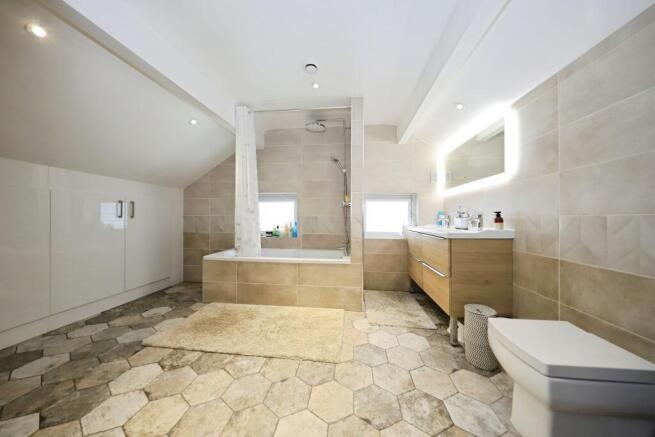 En-Suite Bedroom One