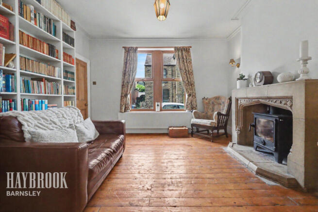 4 bed Semi-Detached for sale Image 6