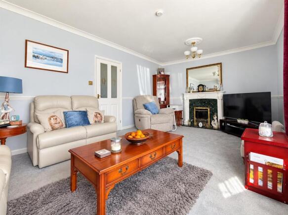 Plantation Road, Boreham, Chelmsford photo 5