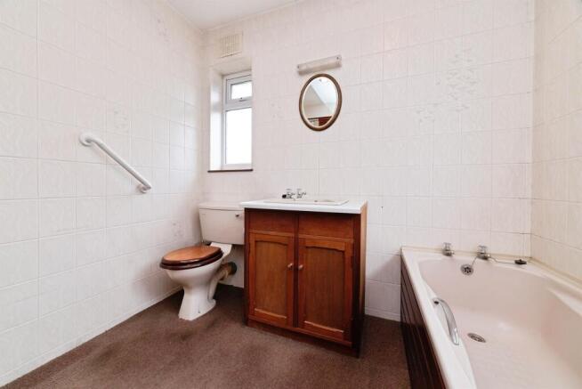 3 bed Semi-Detached for sale Image 10