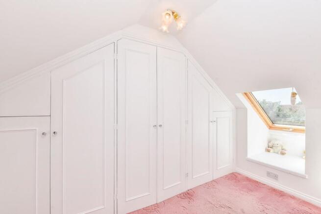 DRESSING ROOM
