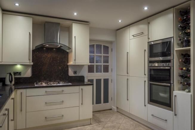 30_Alton_Close-50-30_msgaxu.jpg