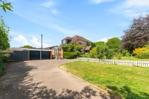 Foxhills Road, Lytchett Matravers, Poole, BH16