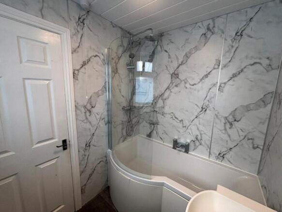 3 bed Terraced for sale Image 10