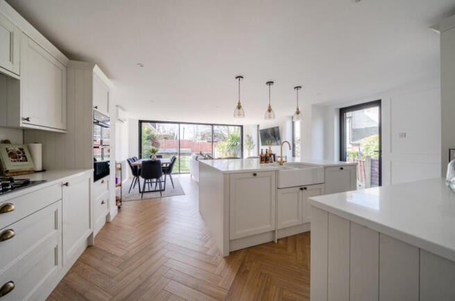 1435438-8-69d76df...