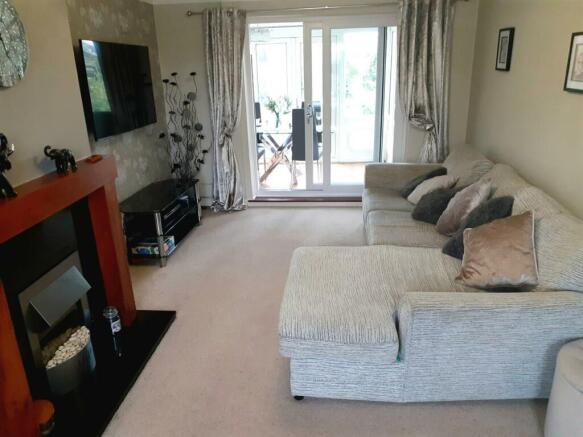 28 Temple Mead NEW LOUNGE 1.jpg