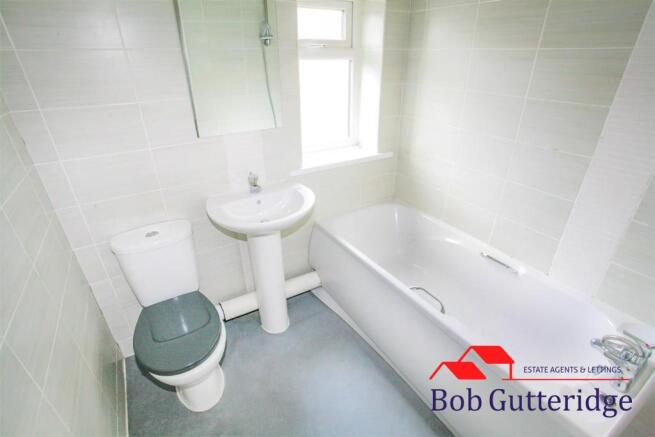 BATHROOM/WC