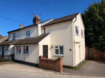 Bishops Road, Farnham, Surrey, GU9