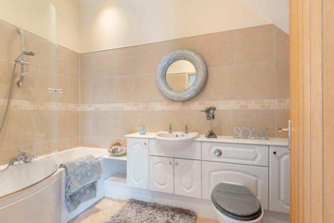 Ensuite Bathroom