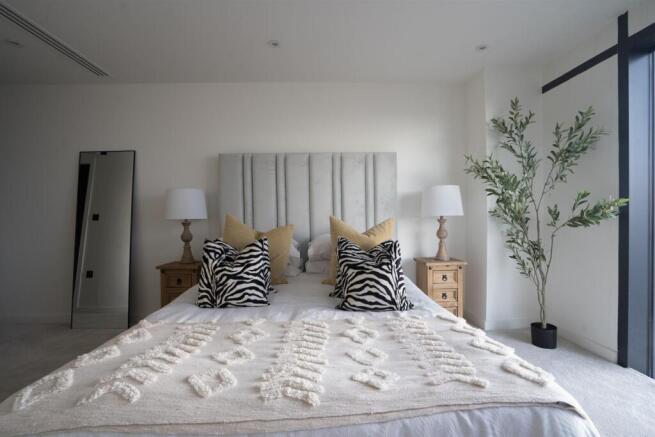 3 bed Duplex to rent Image 8