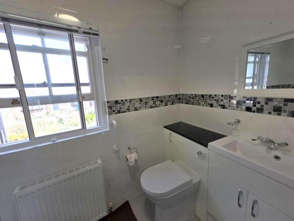 2 bed Semi-Detached for sale Image 12