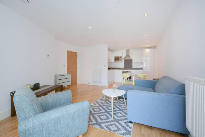 81 Beacon Point(1...