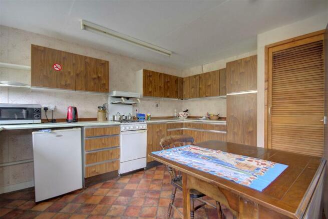 KITCHEN/DINER