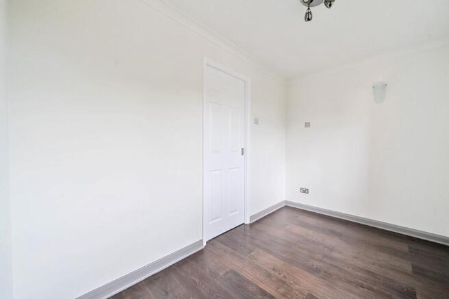 1 bed Flat for sale Image 9