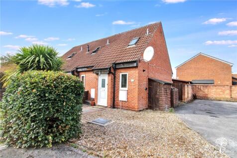 Alston Mews, Thatcham, Berkshire, RG19
