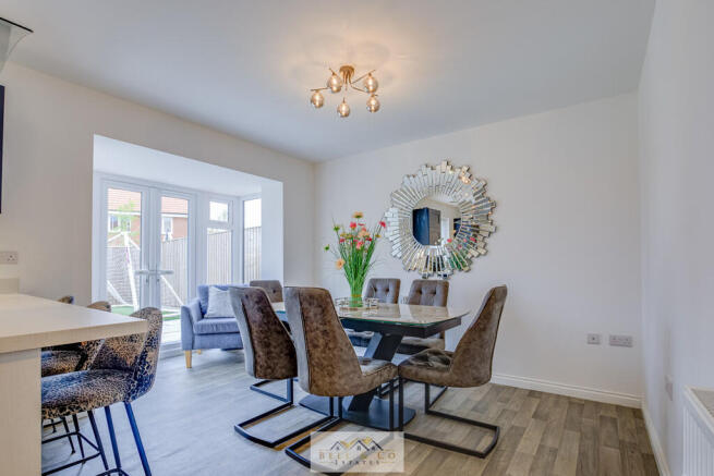 4 bed Detached for sale Image 4