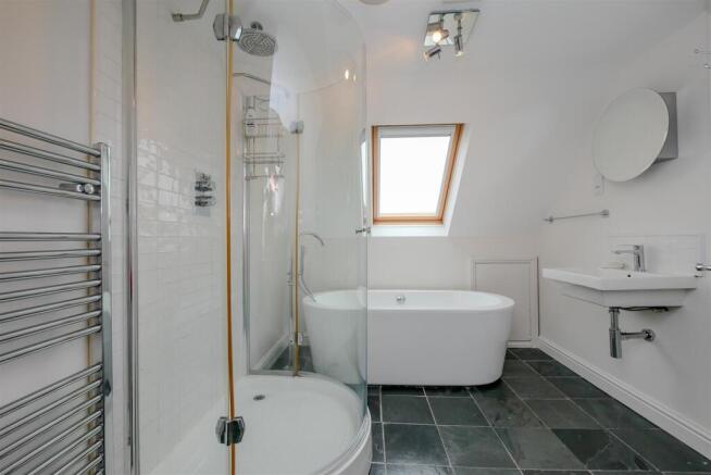 En-Suite (2)