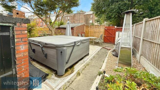 3 bed Terraced to rent Image 10