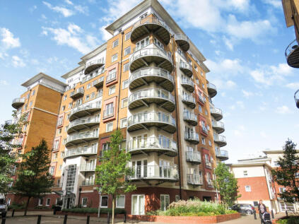239 Winterthur Way, Basingstoke RG21 7UF
