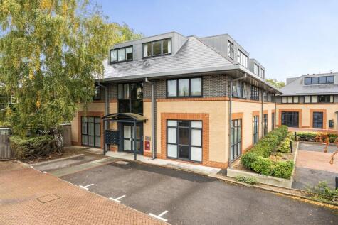 River Court, Woking, GU21