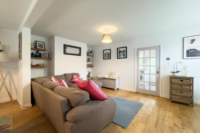 Leigh Avenue, Knutsford photo 4