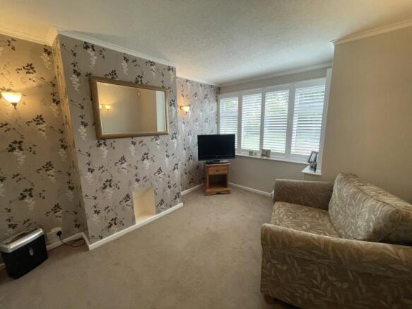 3 bed Semi-Detached for sale Image 2