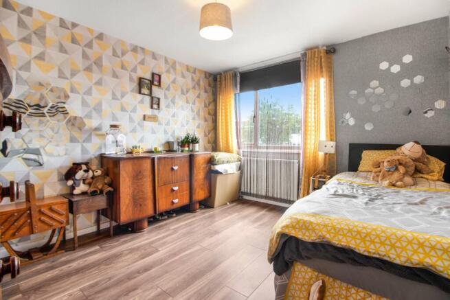 Bedroom 2 (Double)