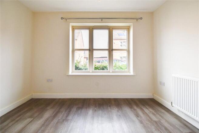 3 bed Semi-Detached to rent Image 4