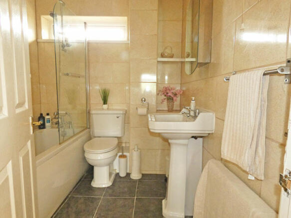Photo 10