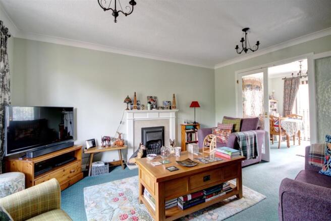Sitting Room 2.jpg