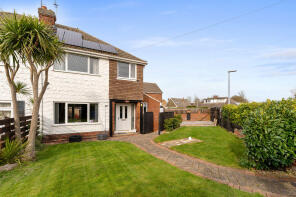 24, Ancaster Avenue, Grimsby DN33 3LL
