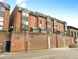 Flat 12, Buckingham Place, Bellfield Road, High Wycombe HP13 5HW