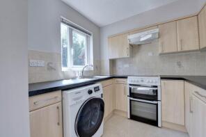 5, Tilebarn Close, Henley-on-thames RG9 1US