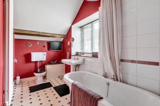 HOUSE BATHROOM