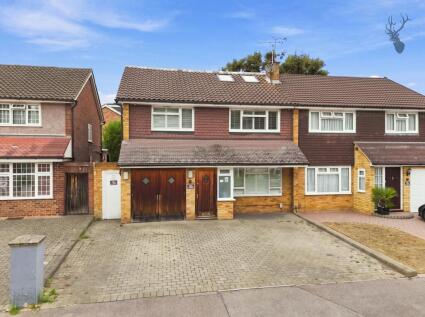 Woolhampton Way, Chigwell, IG7