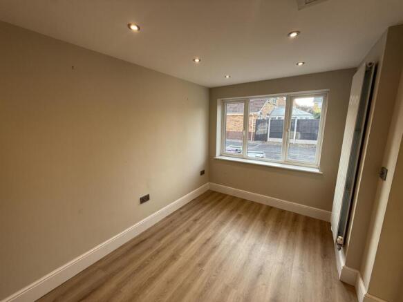 Bell Close, Gonerby Hill Foot, Grantham photo 4