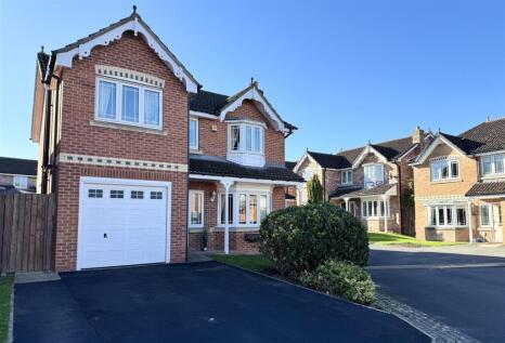 Whinmoor Drive, Clayton West, Huddersfield HD8 9QA