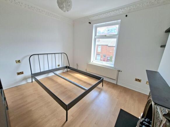 2 bed Terraced for sale Image 10