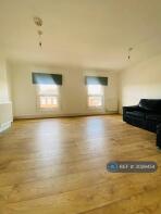 5, 142 144 Brook House, Hook Road, Surbiton KT6 5BZ