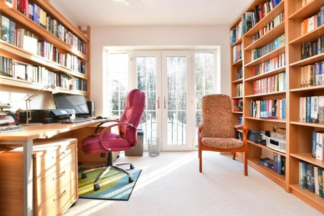 Study / Bedroom 4