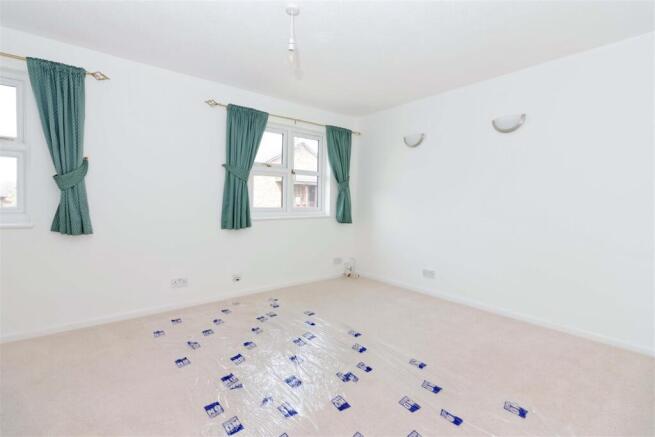 For Sale by Aspire Residential - Friar Walk