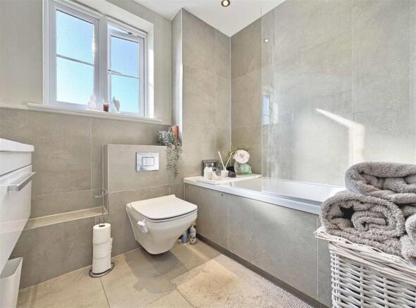 Bathroom.jpg