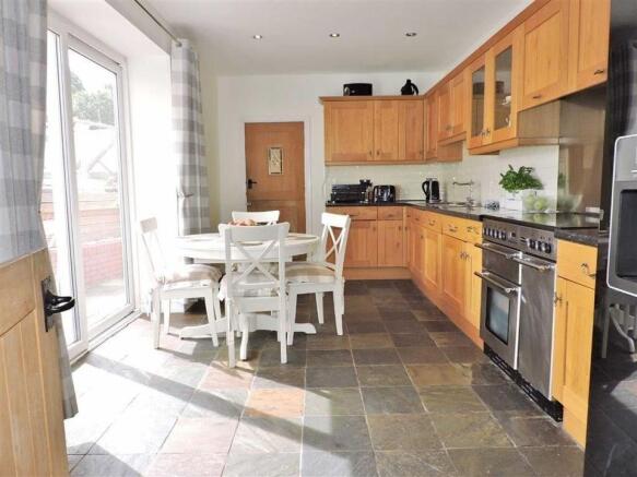 Kitchen / Breakfast
