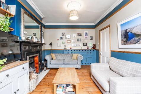 Victorian End-of-Terrace Property in Hunstanton with Sea Views