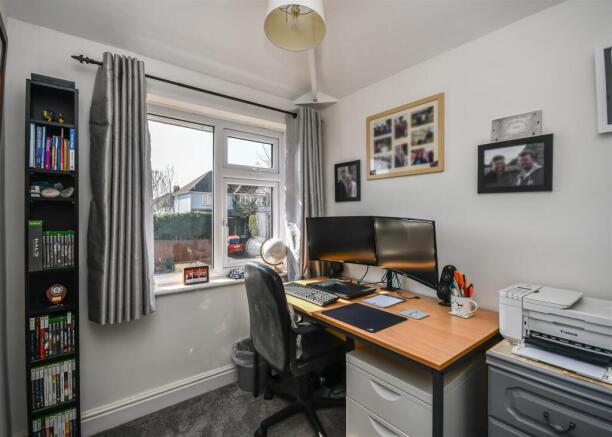 20 Hilston Avenue-Bedroom 3.jpg