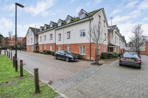 17, Fleming Court, Grange Road, Gerrards Cross SL9 9FL