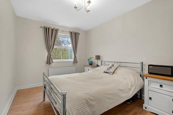 12 Bolton Avenue - Bedroom 2.jpg