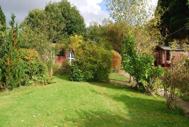 Clos Glas, Castell Pigyn Road Abergwili, Carmarthenshire Photo 2